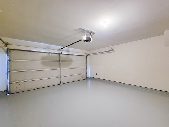 Building Photo - 5627 Savanna Pasture Rd