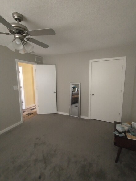 Building Photo - 808 Roosevelt St