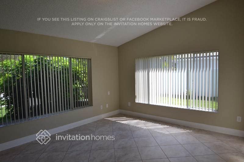 Building Photo - 2033 NW 178th Way