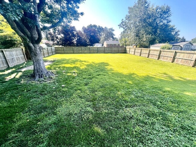 Building Photo - Single Level Home in Bridgewater