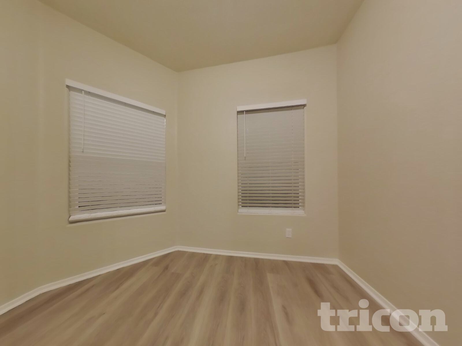 Building Photo - 12513 W Washington St