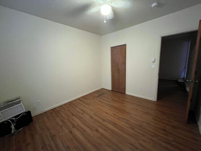 Building Photo - Fantastic Duplex Unit in Loveland