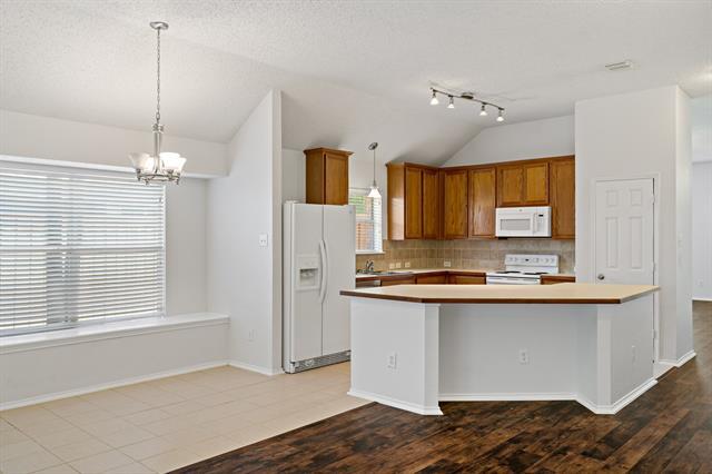 Building Photo - 7120 Bramblebush Dr
