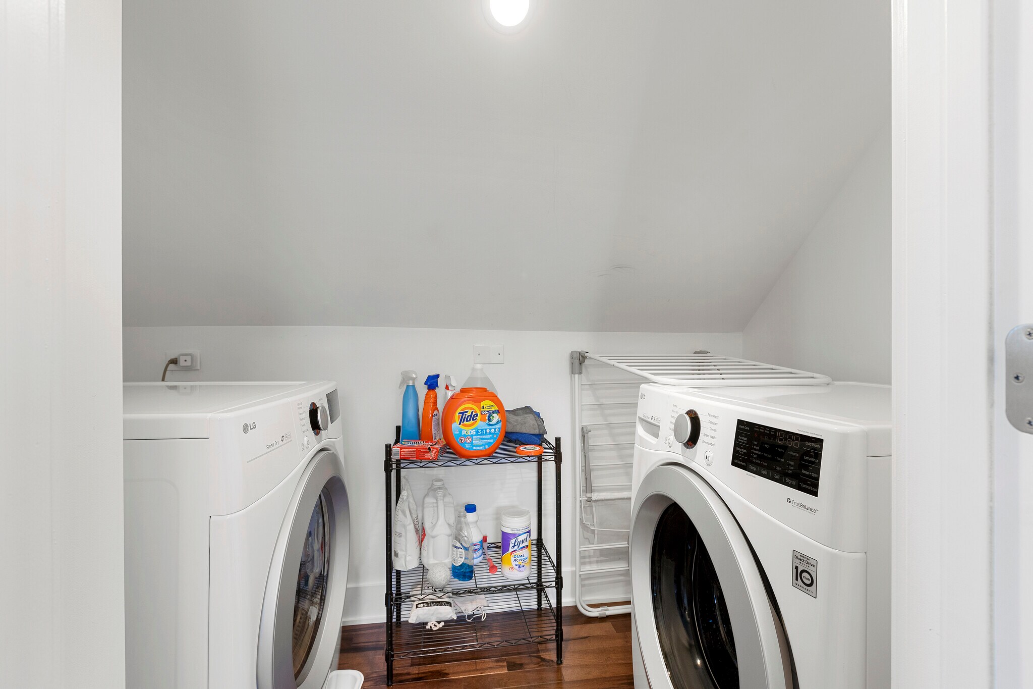 Building Photo - 3026 N Allen Ave