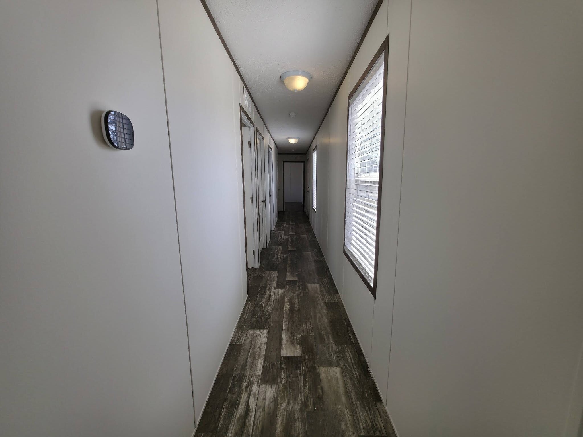 Building Photo - 1319 W Plum St