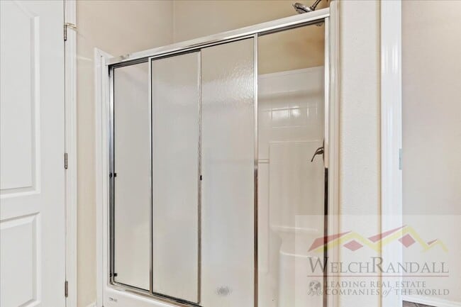 Building Photo - Beautiful 3 Bed 2 Bath Townhome in West Haven