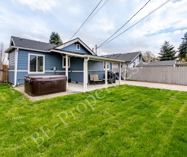 Building Photo - Renovated Tacoma Home