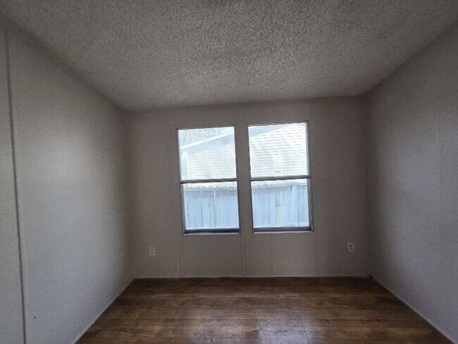 Building Photo - 5815 Dylan Dr