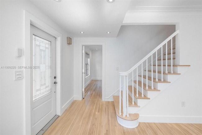 Building Photo - 11401 SW 72nd Pl