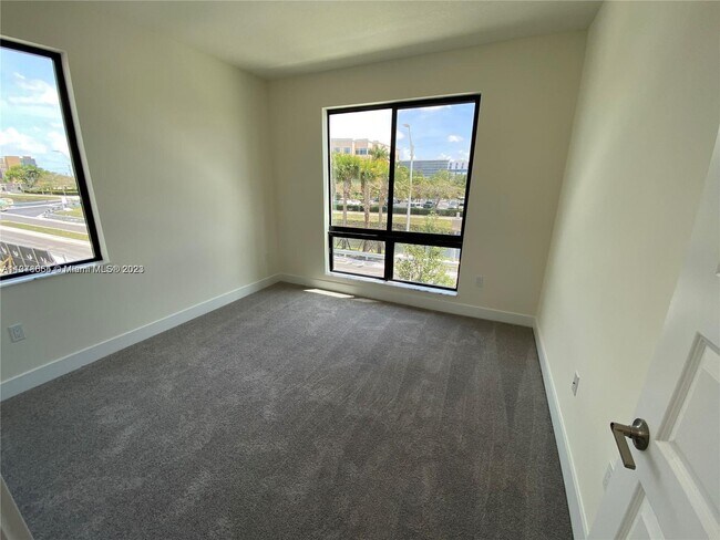 Building Photo - 8363 NW 41st St