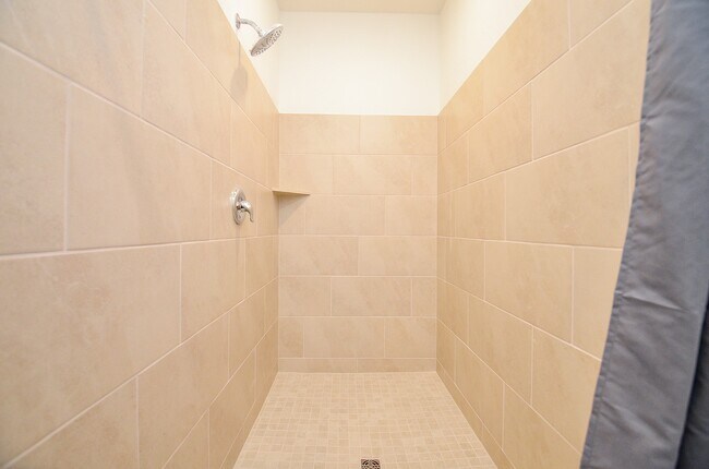 Building Photo - 26506 Coast Redwood Dr