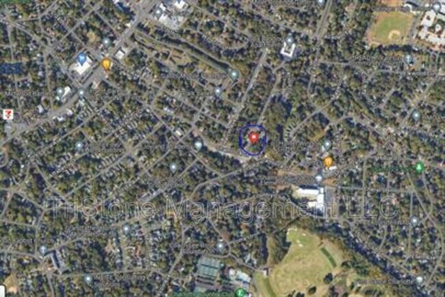 Building Photo - 3108 Erskine Dr