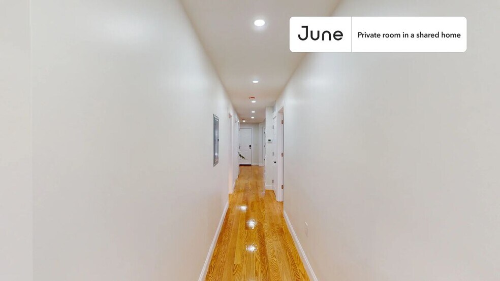 Building Photo - Room in Shared 4 bed/2 bath home in Fort Hill