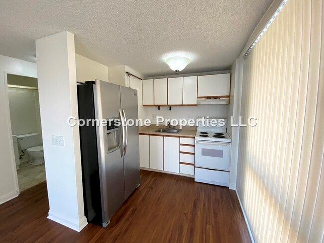 Building Photo - 255 Huali St