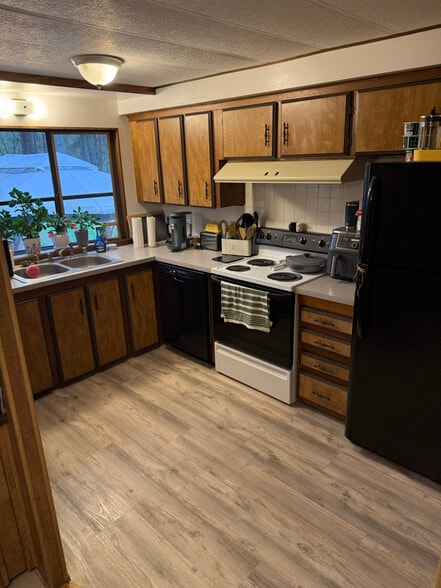 Building Photo - 2804 NW 199th St