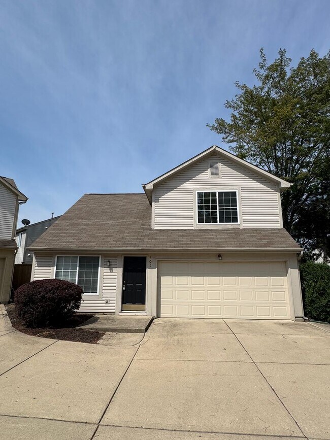 Building Photo - Greenwood - 2 bedroom home