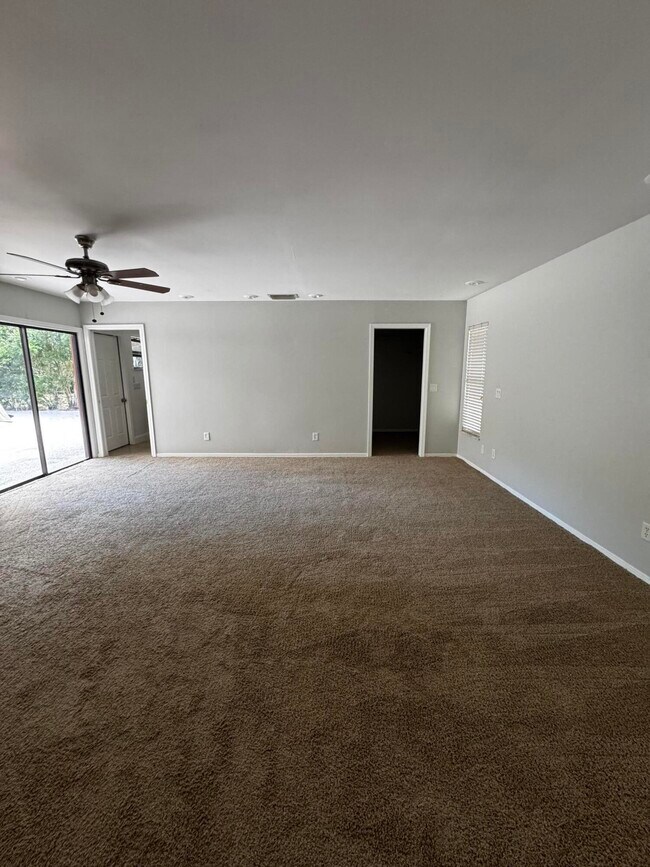 Building Photo - 1886 SE Boma Ave