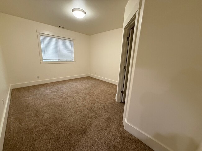 Building Photo - 1532 W 3500 N