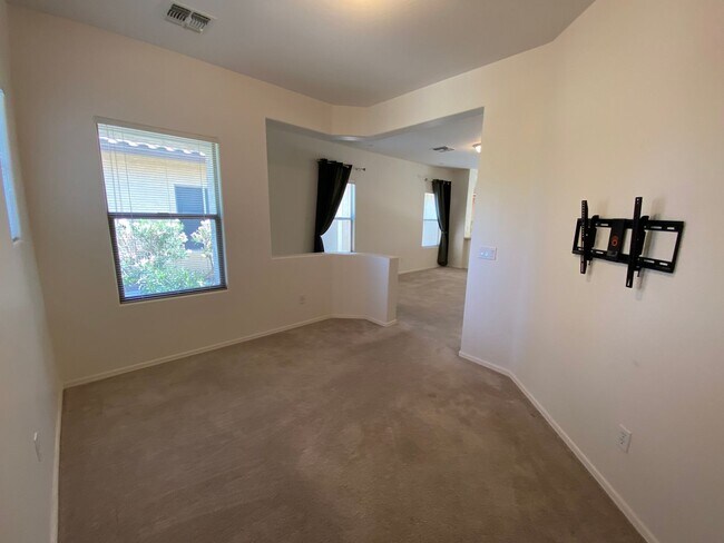 Building Photo - Anthem home coming soon!