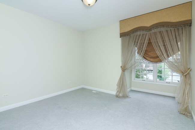 Building Photo - 4171 Royal Mews Cir