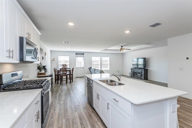 Building Photo - 2023 built Sweet Home! 4bd & 3 bth