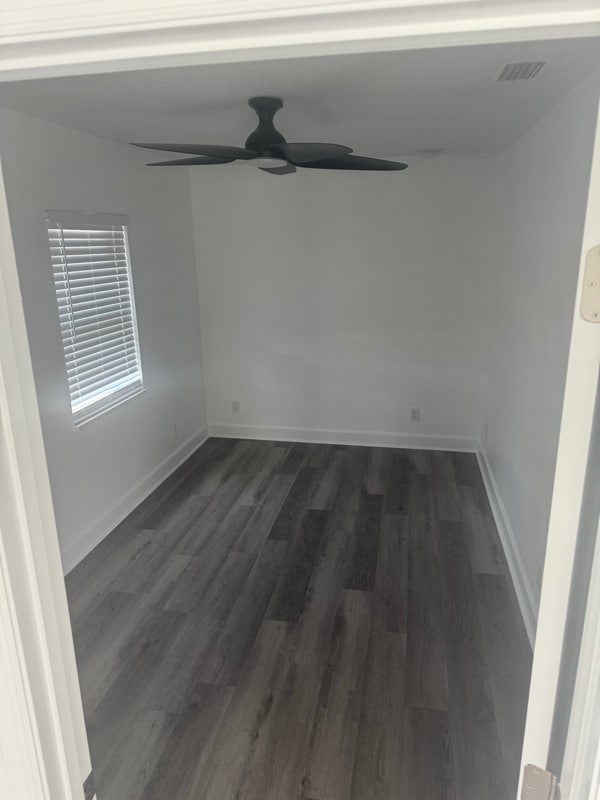 Building Photo - 3527 18th Ave S