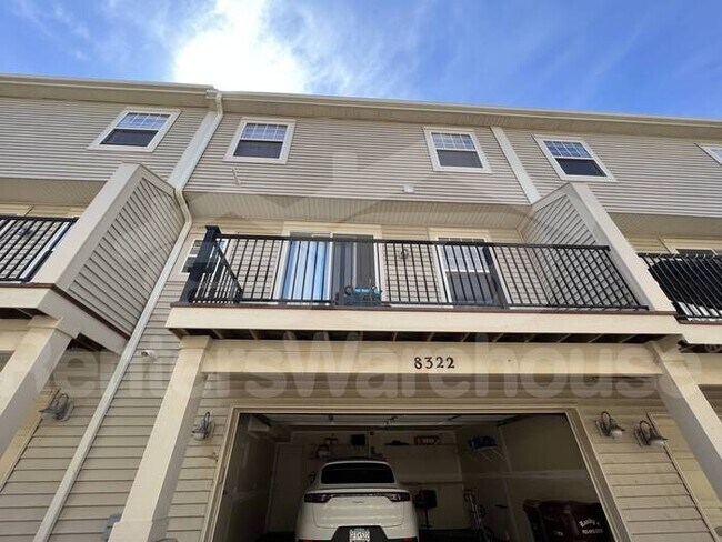 Building Photo - Available Now! Amazing Townhouse 3 Bedroom...