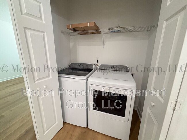 Building Photo - 1121 Wilmington Ave