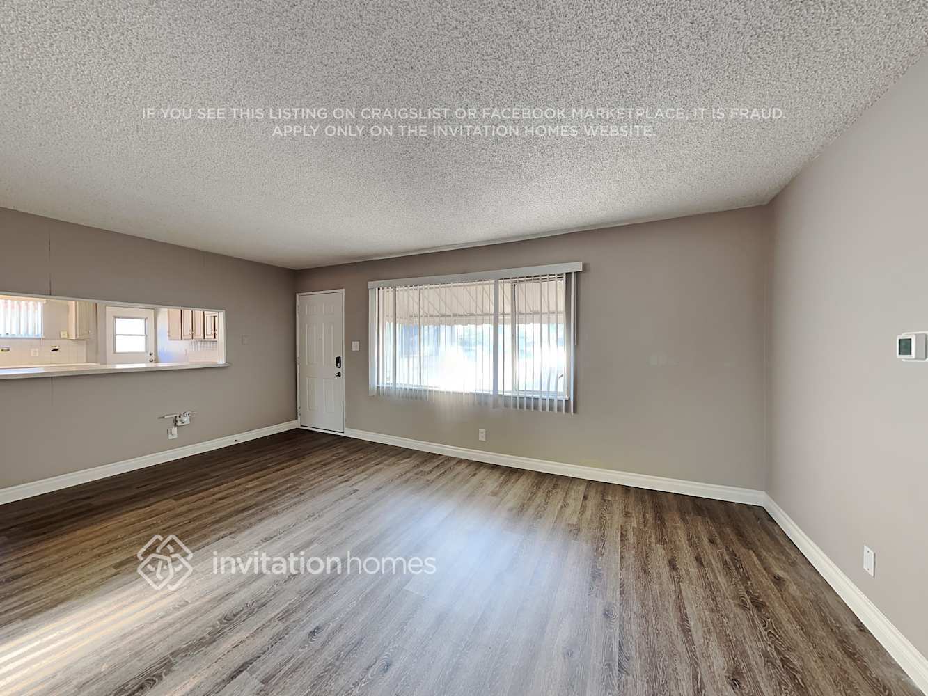 Building Photo - 852 N Parkside Dr