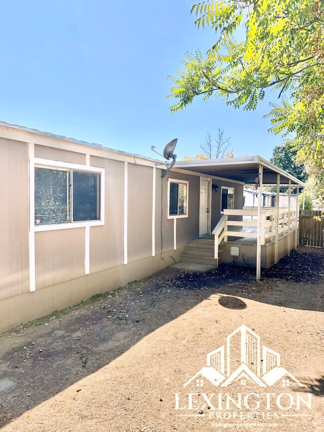 Building Photo - Beautifully Remodeled, 3BD/2BA, Modular Ho...