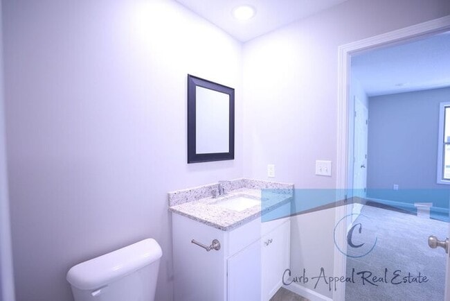 Building Photo - Beautiful 2 bed 2 bath duplex, includes washer and dryer - new construction!!