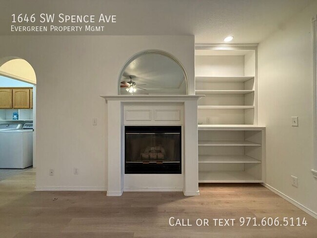 Building Photo - 1646 SW Spence Ave