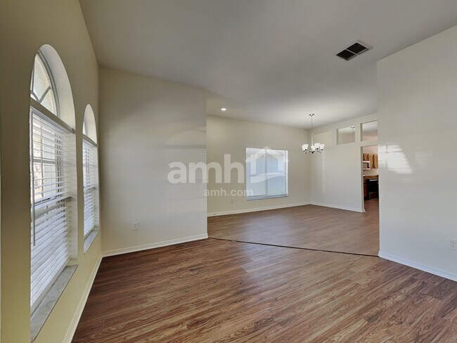 Building Photo - 3547 Kayla Cir