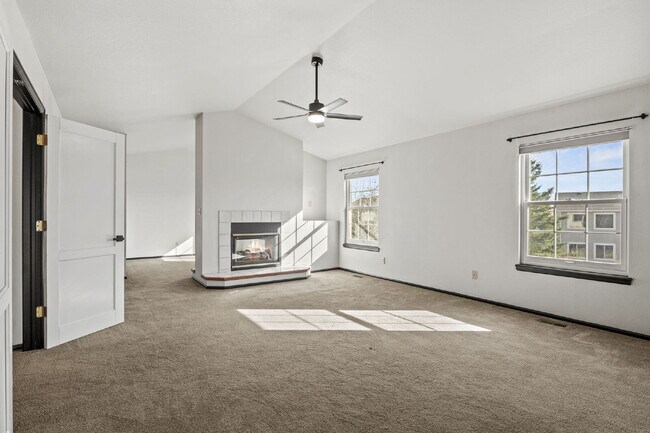 Building Photo - Huge Open-Concept Home in the Vibrant Briargate Neighborhood!