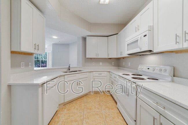 Building Photo - 5548 Metrowest Blvd