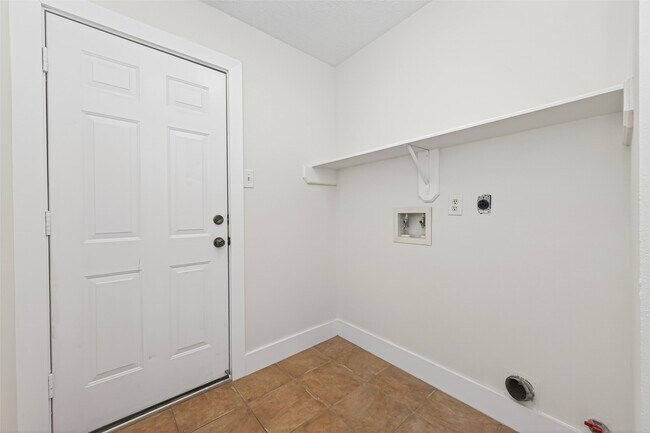 Building Photo - 18822 Yaupon Trail