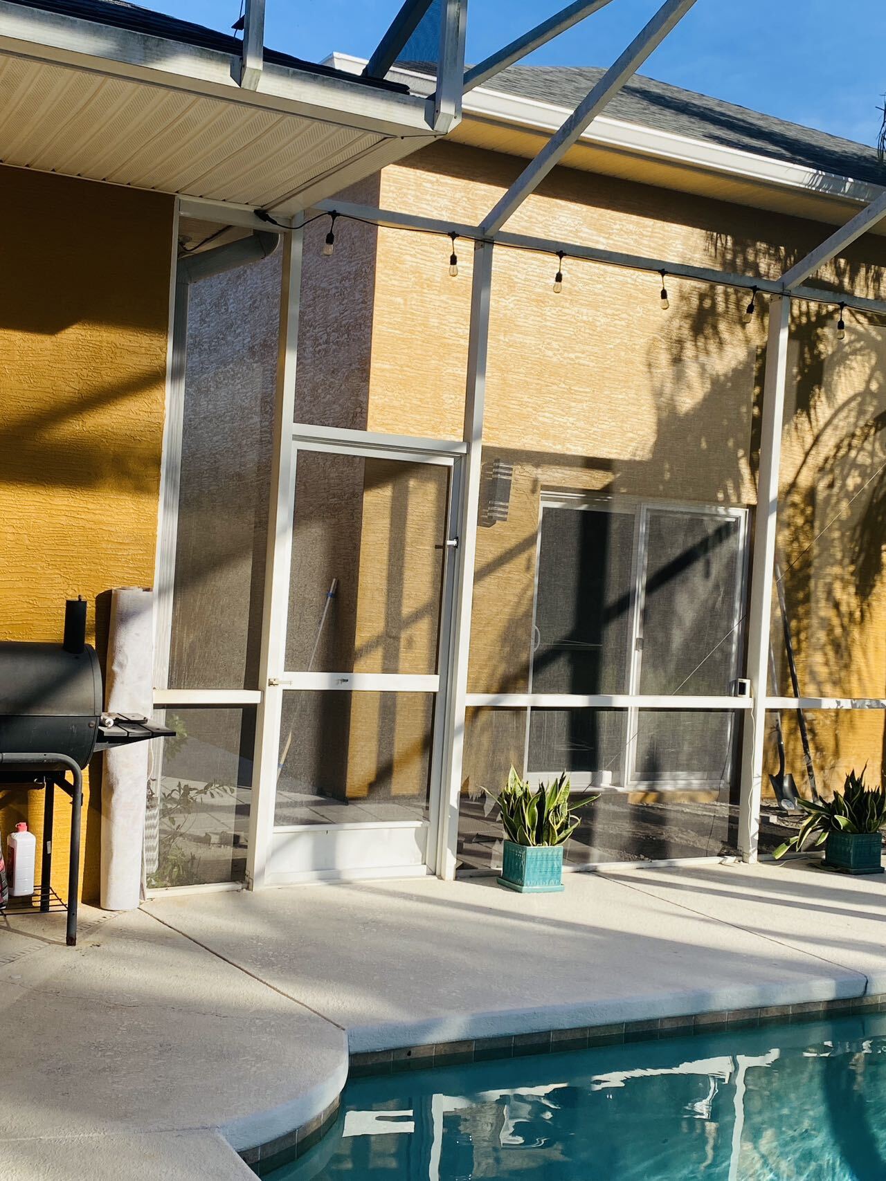 Building Photo - 628 Hills Blvd