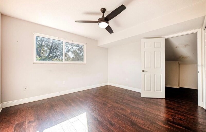 Building Photo - 1599 Brae-Moor Ln