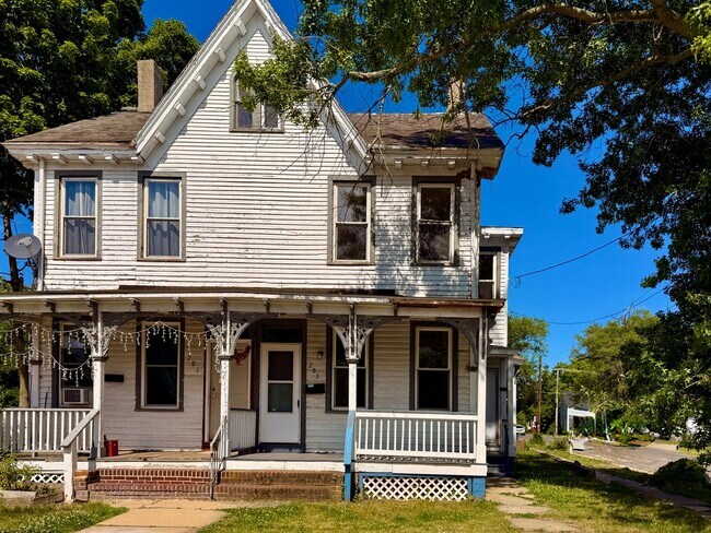 Building Photo - 281-283 South Ave
