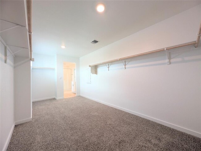 Building Photo - 9400 Oxbow Strap Dr