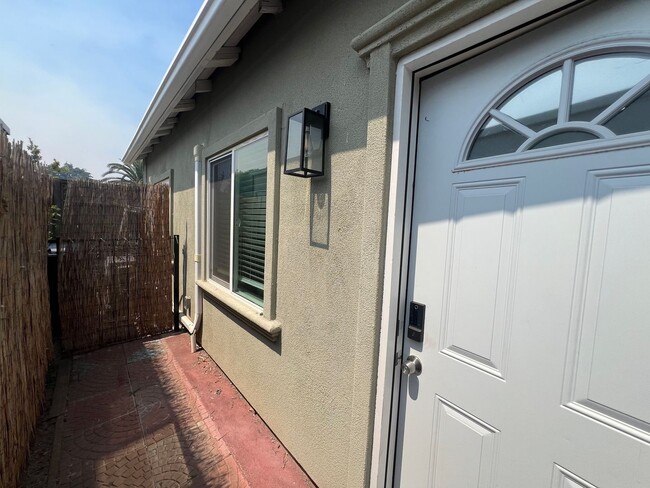Building Photo - Brand New 1 bed, 1 Ba in-law Unit in San J...