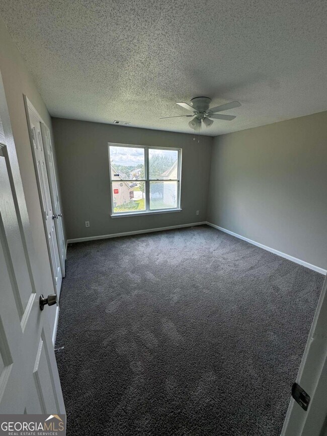 Building Photo - 5309 Cattail Ln