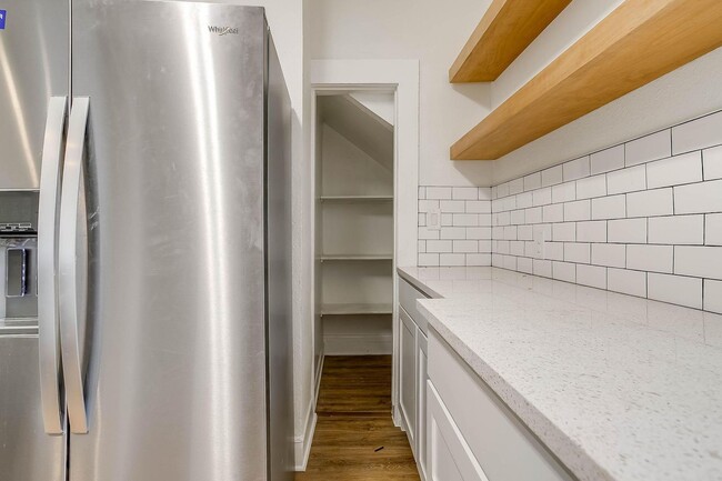 Building Photo - Large Newly Remodeled Home in Historic Fai...