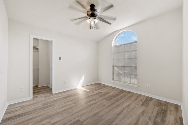 Building Photo - 3519 Brackenfern Rd