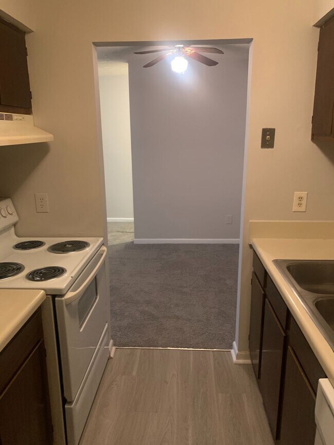 Building Photo - Orchard Trace Condominiums