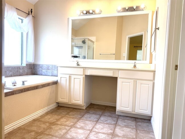 Building Photo - 7307 Hollow Field Ln