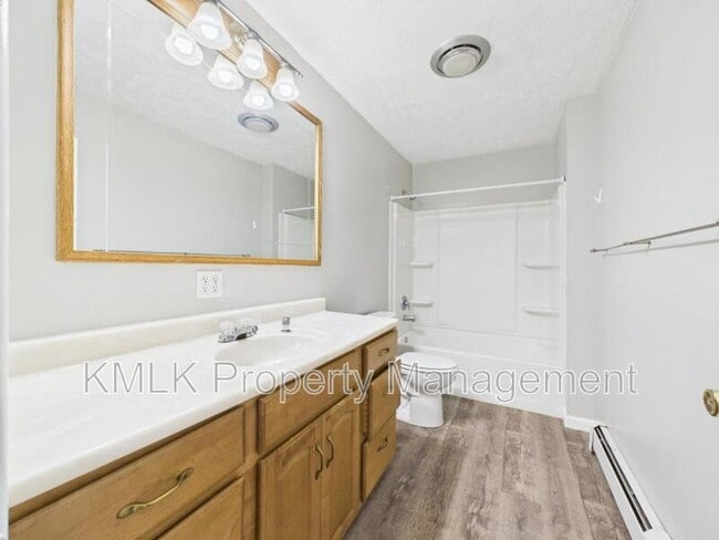 Building Photo - 5026 Winthrop Dr