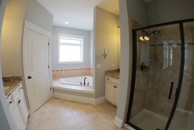 Building Photo - 10765 Clocktower Drive Unit 601
