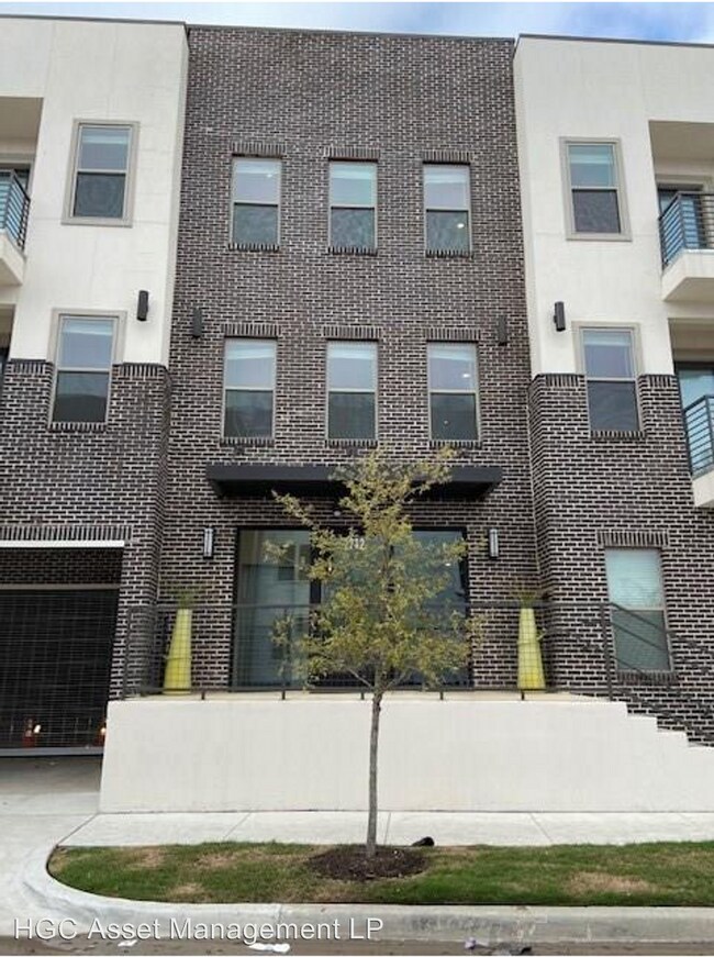 Primary Photo - 333 Houston St