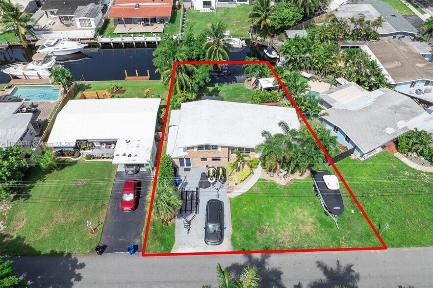 Building Photo - 2413 Nassau Ln